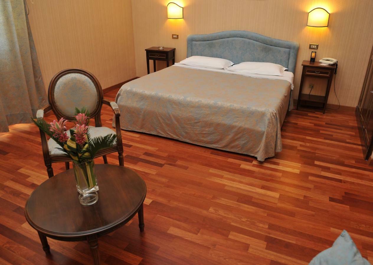 Grande Albergo Quattro Stagioni Rieti megye Kültér fotó
